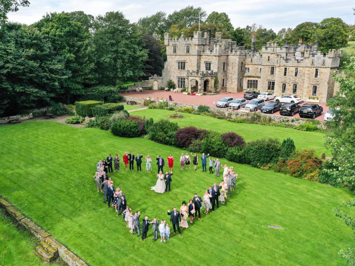 Castle Hotel *
